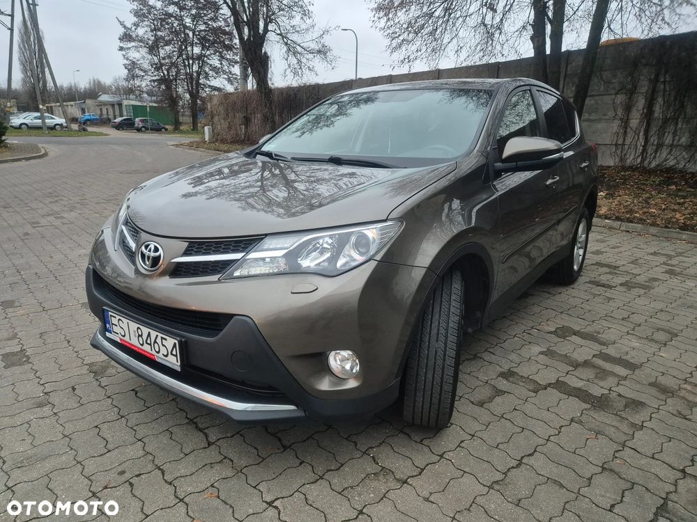 Toyota RAV4 - 1