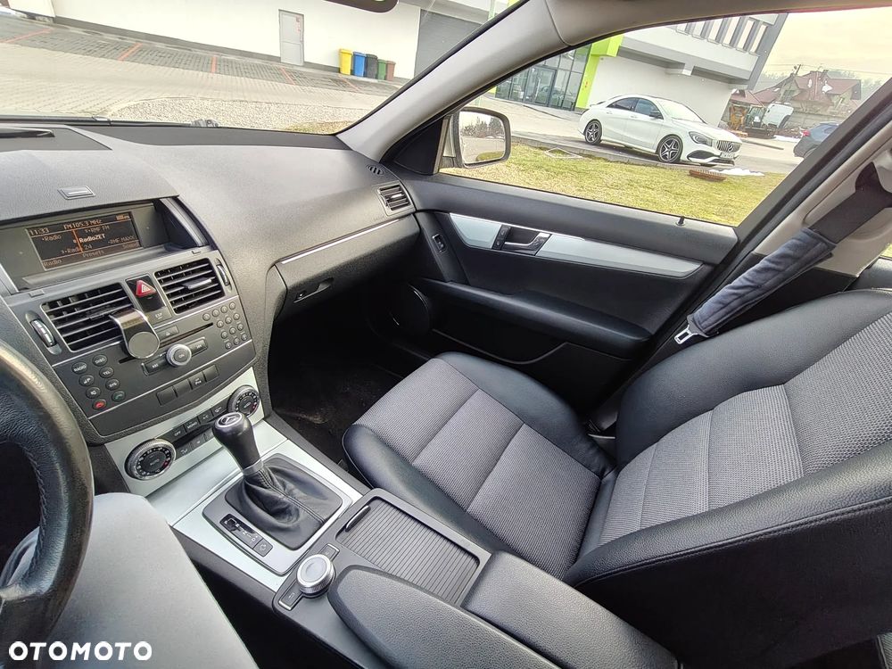 Mercedes-Benz Klasa C 220 CDI DPF Automatik Avantgarde - 9