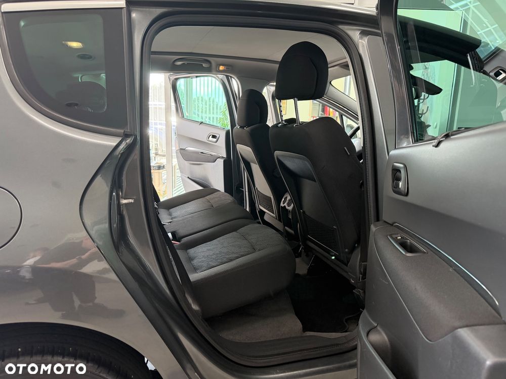 Peugeot 3008 1.6 HDi Active - 22