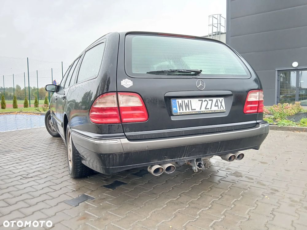 Mercedes-Benz Klasa E - 4