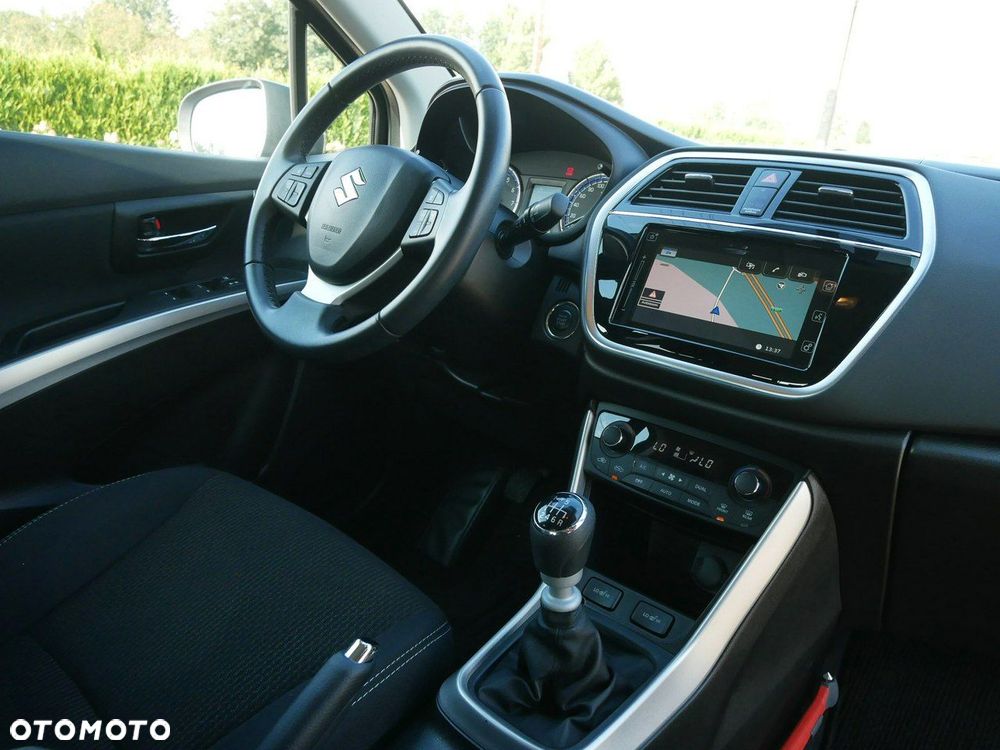 Suzuki SX4 S-Cross 1.4 Boosterjet Hybrid Comfort - 25