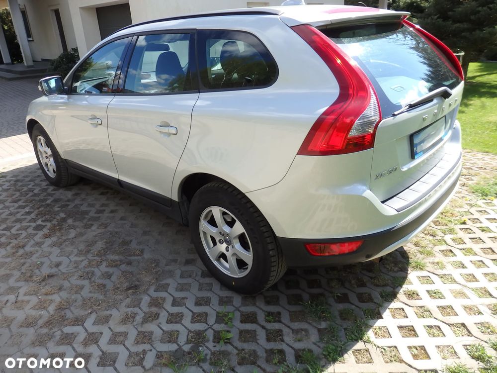 Volvo XC 60 2.4D DRIVe - 4