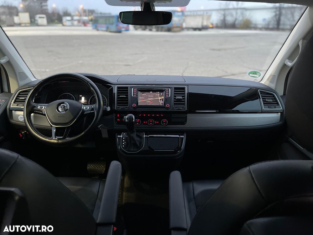 Volkswagen Multivan - 12