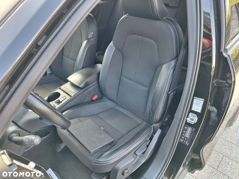 Volvo XC 40 D3 Momentum - 12