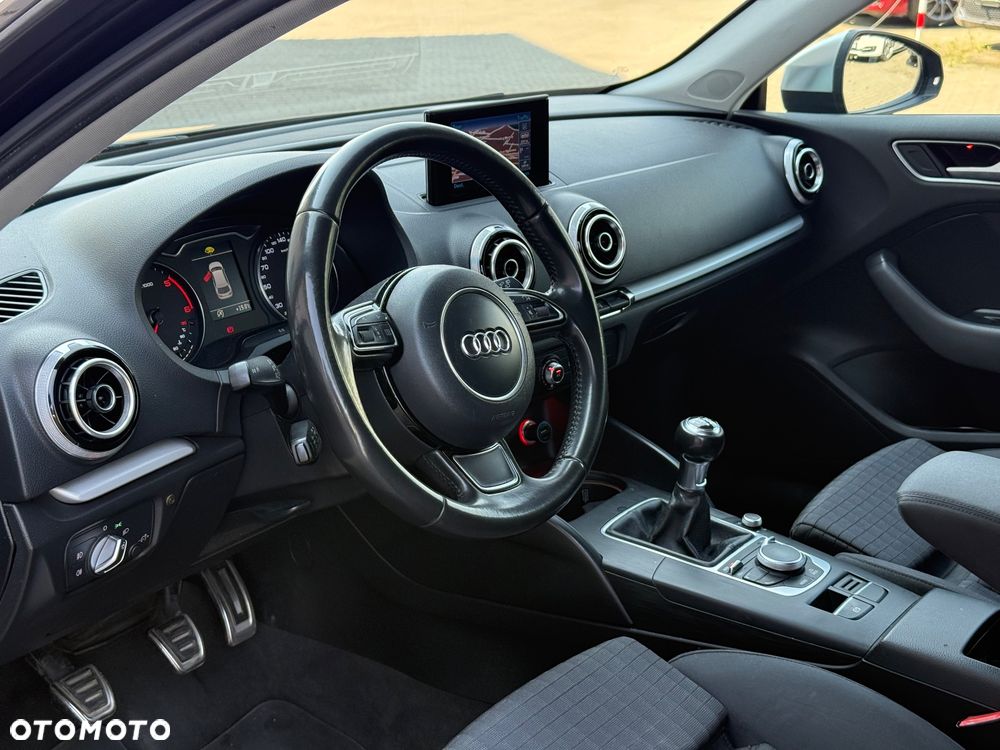 Audi A3 3-drzwiowe 1.6 TDI design - 8