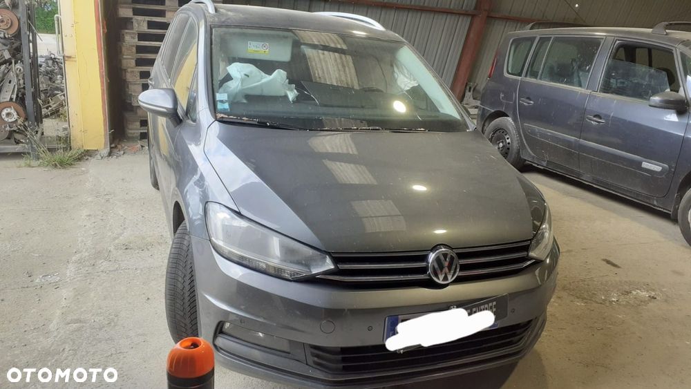 Volkswagen Touran - 8