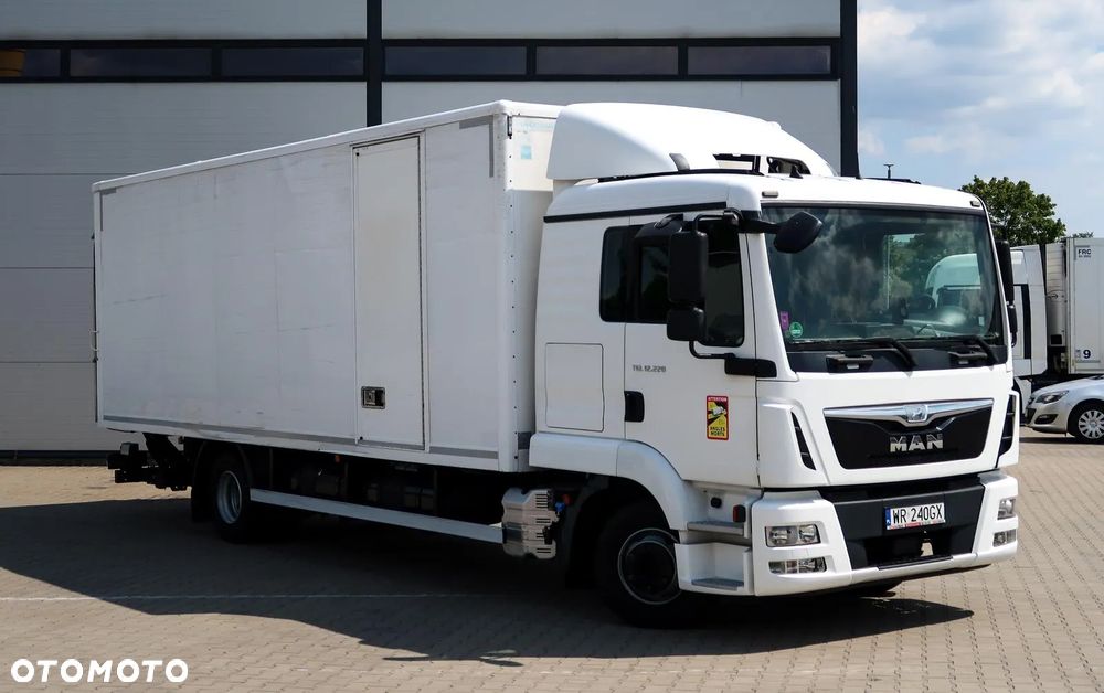 MAN TGL 12.220 Solówka 17EP - 6