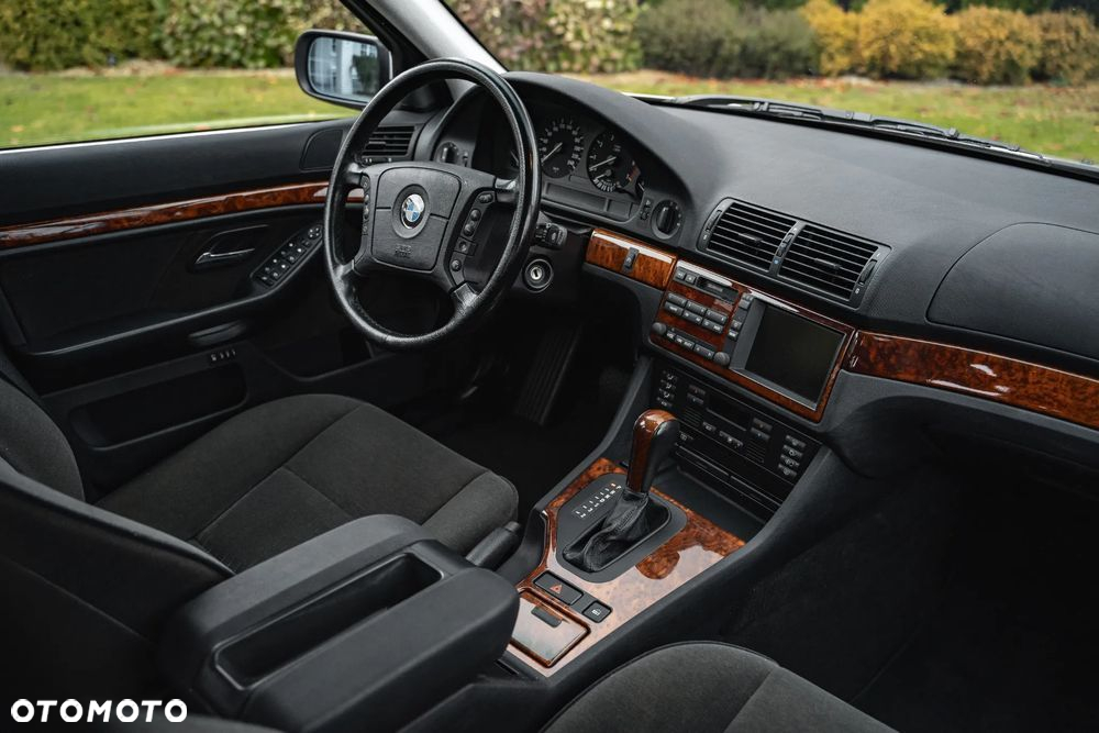 BMW Seria 5 - 15