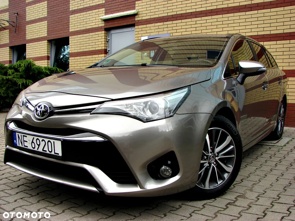 Toyota Avensis Touring Sports 1.8 Comfort - 15