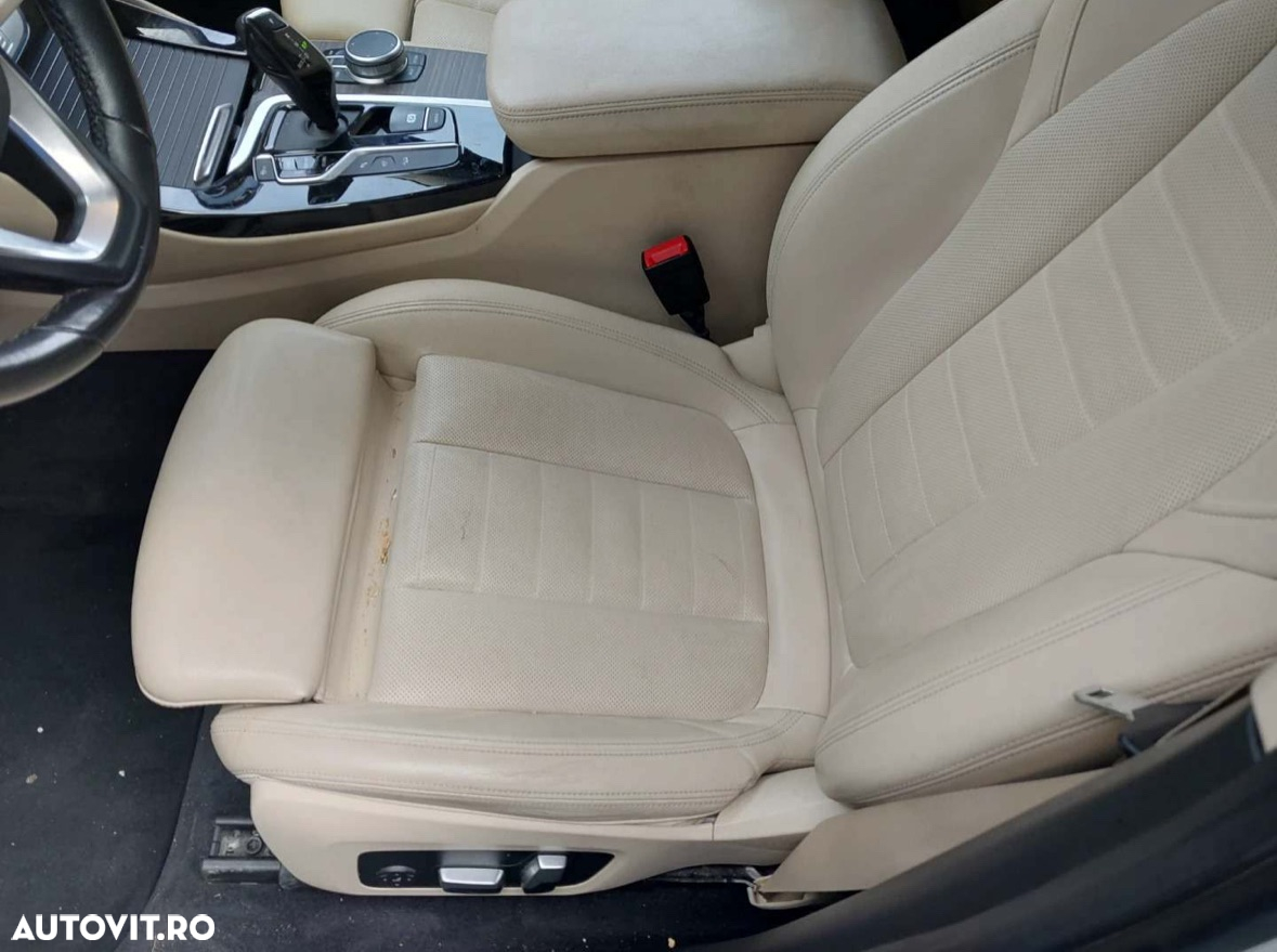 BMW X3 xDrive20d AT Luxury Line - 4