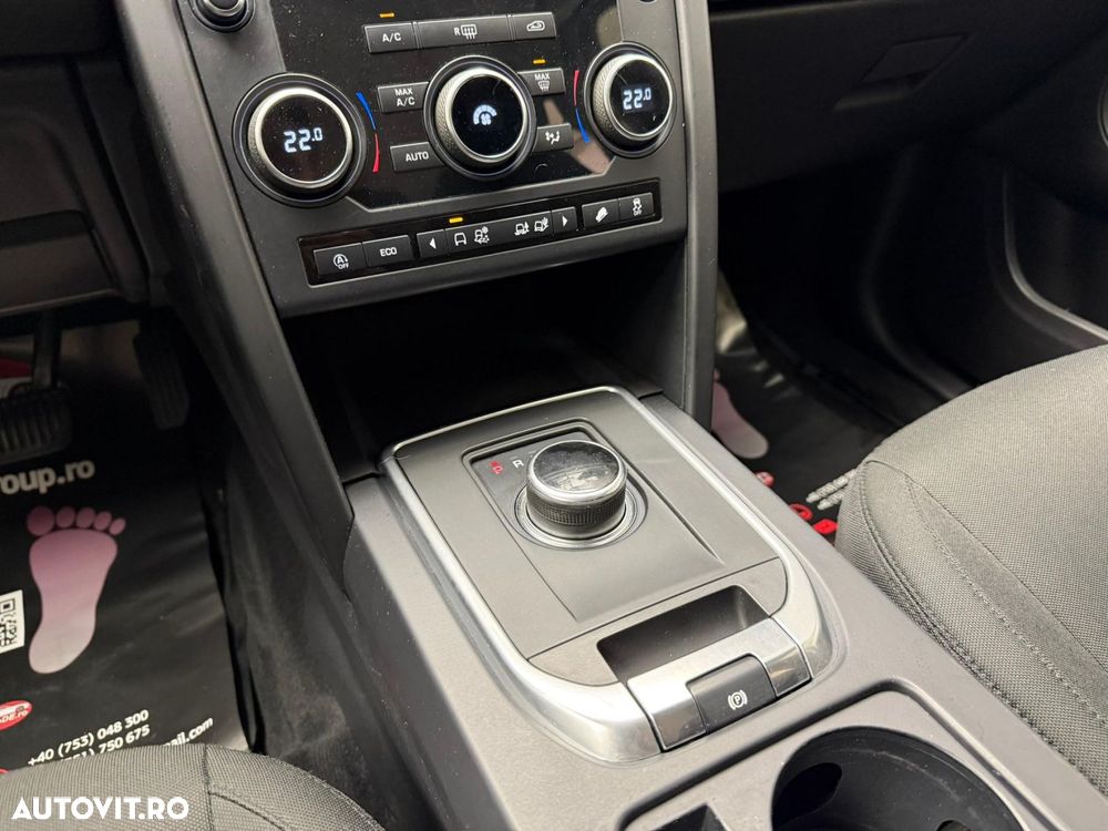 Land Rover Discovery Sport - 11