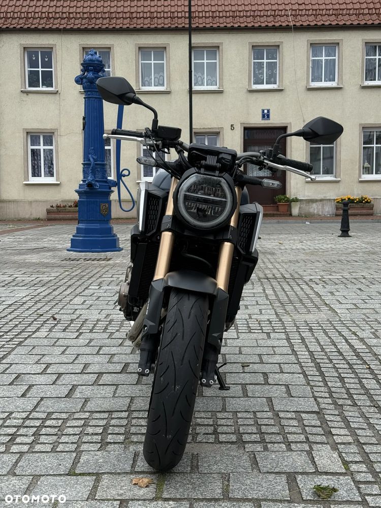 Honda CB - 2