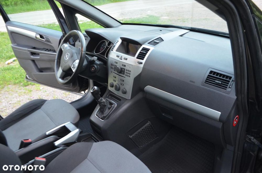Opel Zafira 1.6 - 18