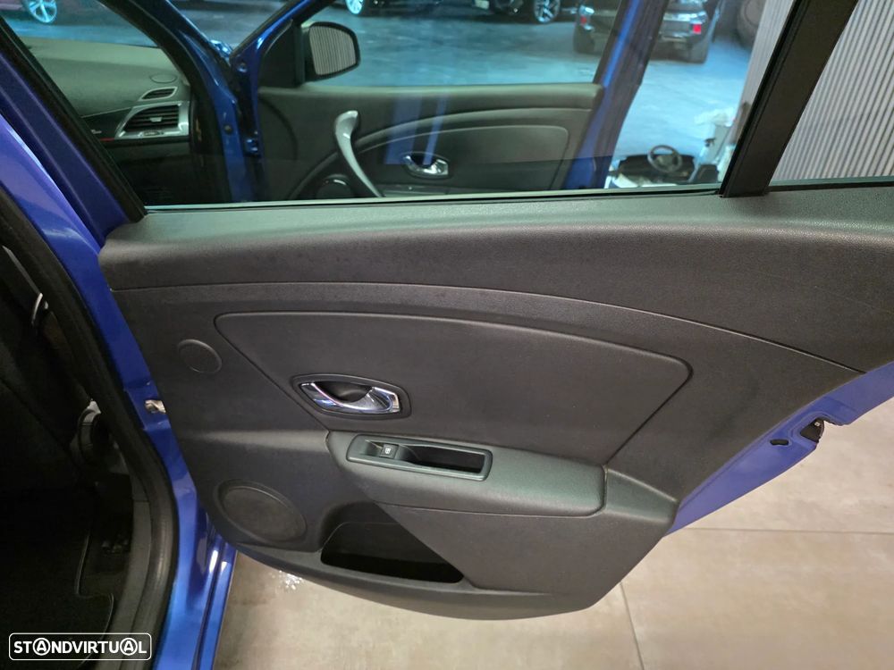Renault Mégane Sport Tourer 1.5 dCi GT Line - 23