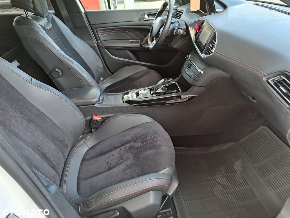 Peugeot 308 1.6 PureTech GPF GT S&S EAT8 - 19