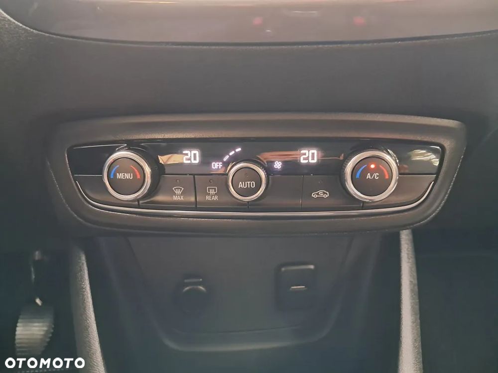 Opel Crossland X - 25