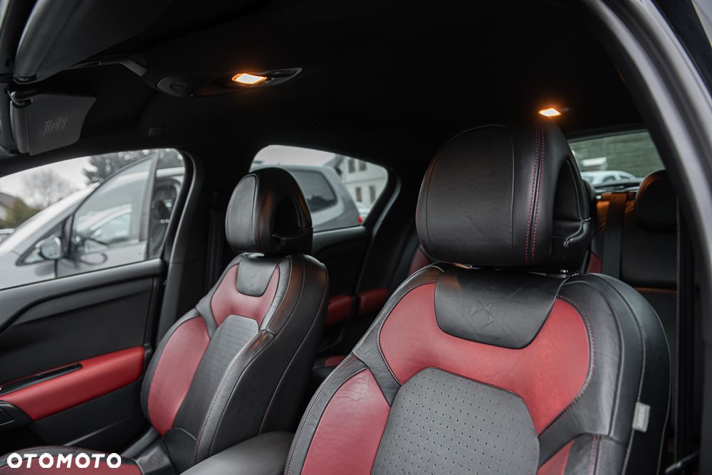 Citroën DS4 e-HDi 110 SoChic - 17