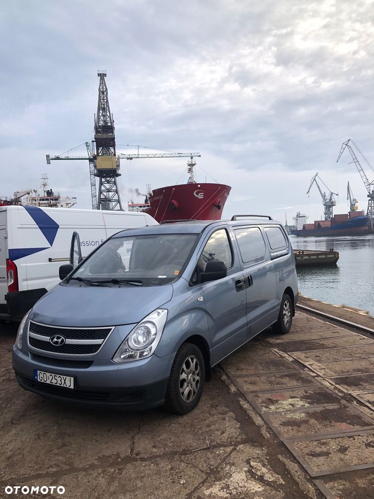 Hyundai H-1 2.5 CRDi Comfort - 1