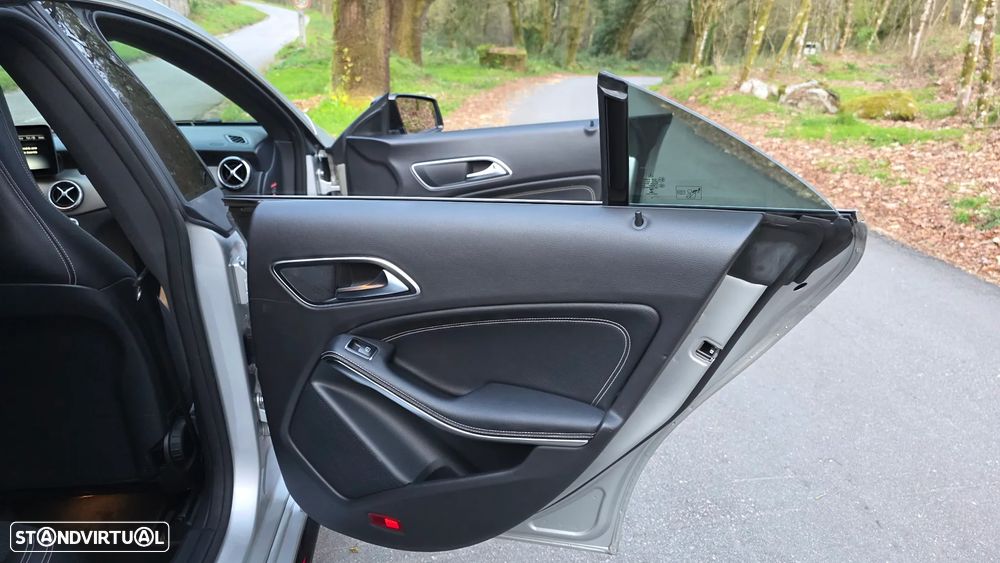 Mercedes-Benz CLA 180 d Edition 1 - 15