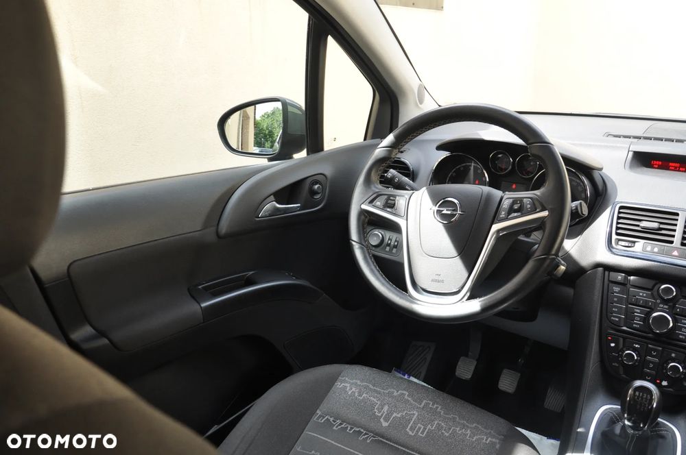 Opel Meriva 1.4 T Essentia - 12