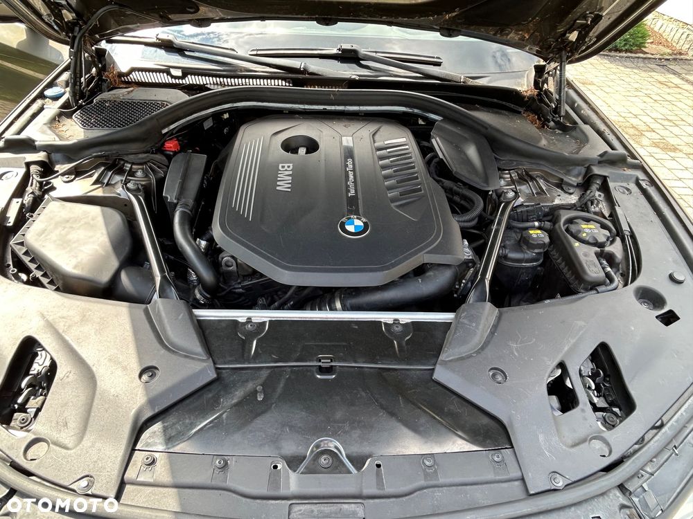 BMW Seria 5 540i xDrive Luxury Line sport - 30