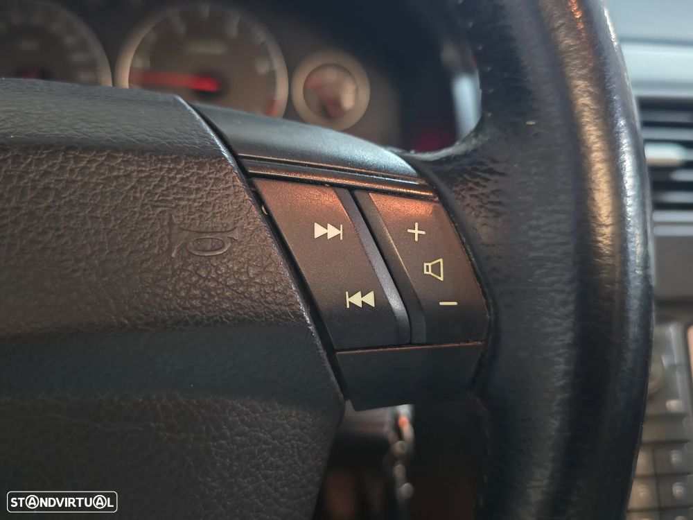 Volvo XC 90 2.4 D5 5L Nivel 2 - 17