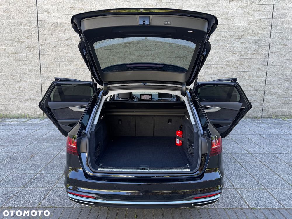 Audi A4 Avant 40 TDI quattro S tronic - 9