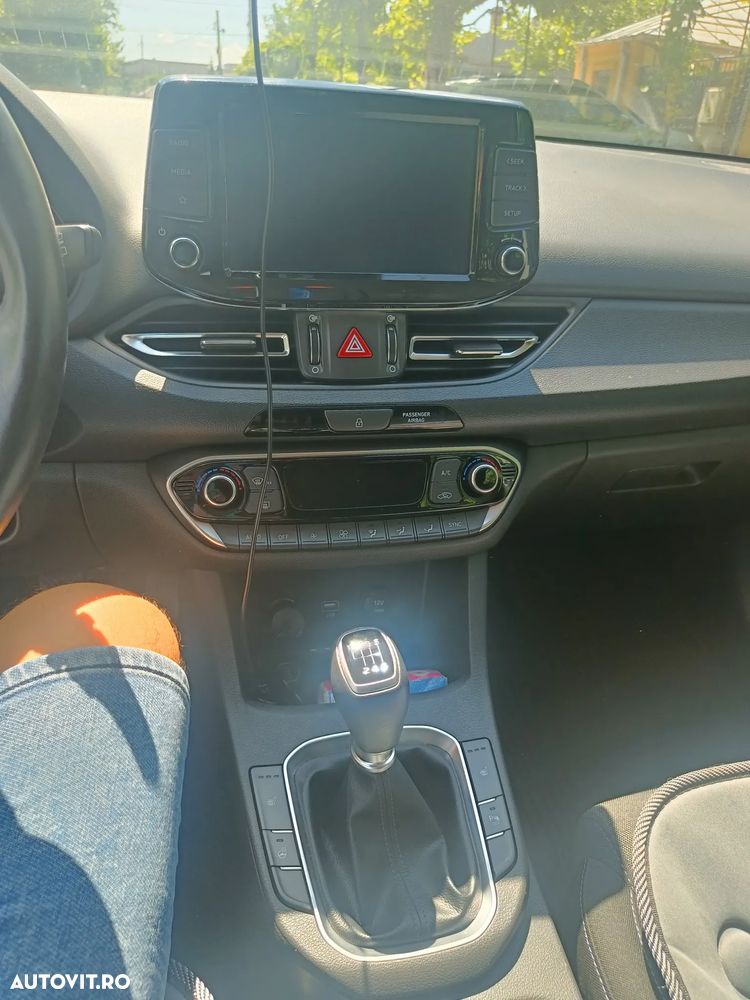 Hyundai i30 1.5 110CP M/T Highway - 7