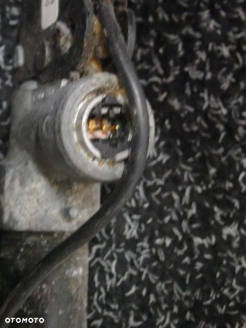 BMW F10 F11  NAPINACZ PASA PRAWY PRZÓD 9115306 RAF-AUTO CZĘŚCI BMW - 4