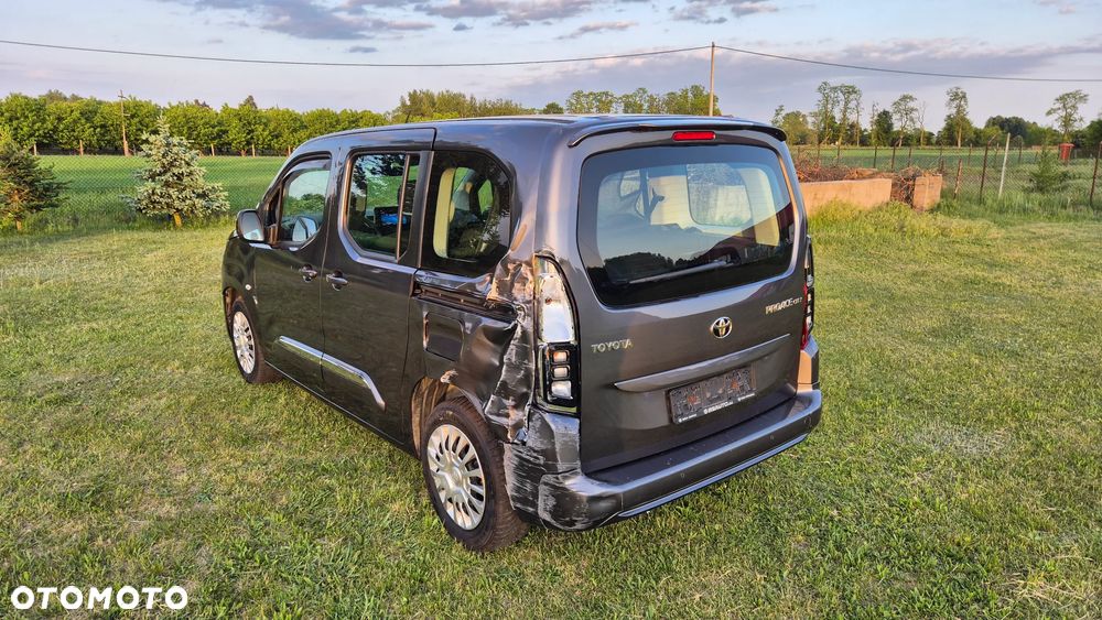 Toyota Proace City 1.2 D-4T Long 2,3t Active (bryg.) - 22