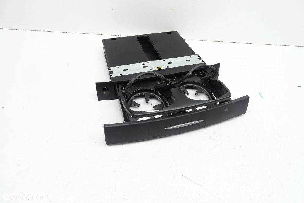 Mercedes R171 Uchwyt Na Kubki AMercedes R171 Uchwyt Na Kubki A1716800214 - 3