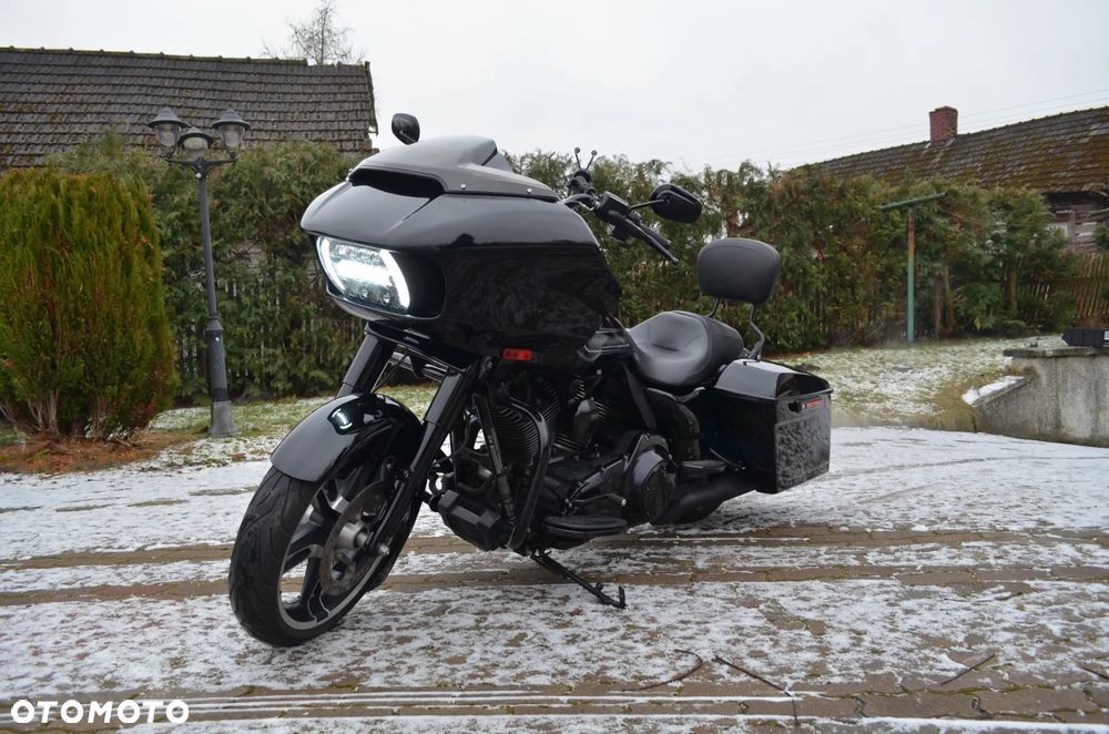 Harley-Davidson Touring Street Glide - 10