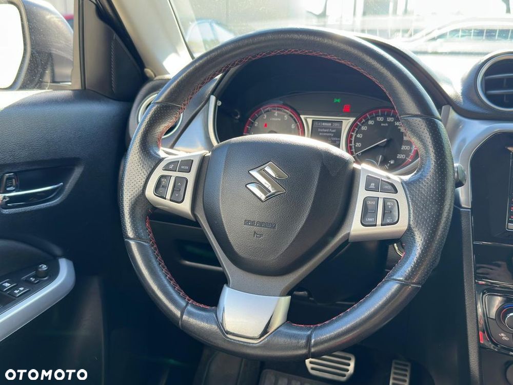 Suzuki Vitara 1.4 Boosterjet Premium 4WD - 11