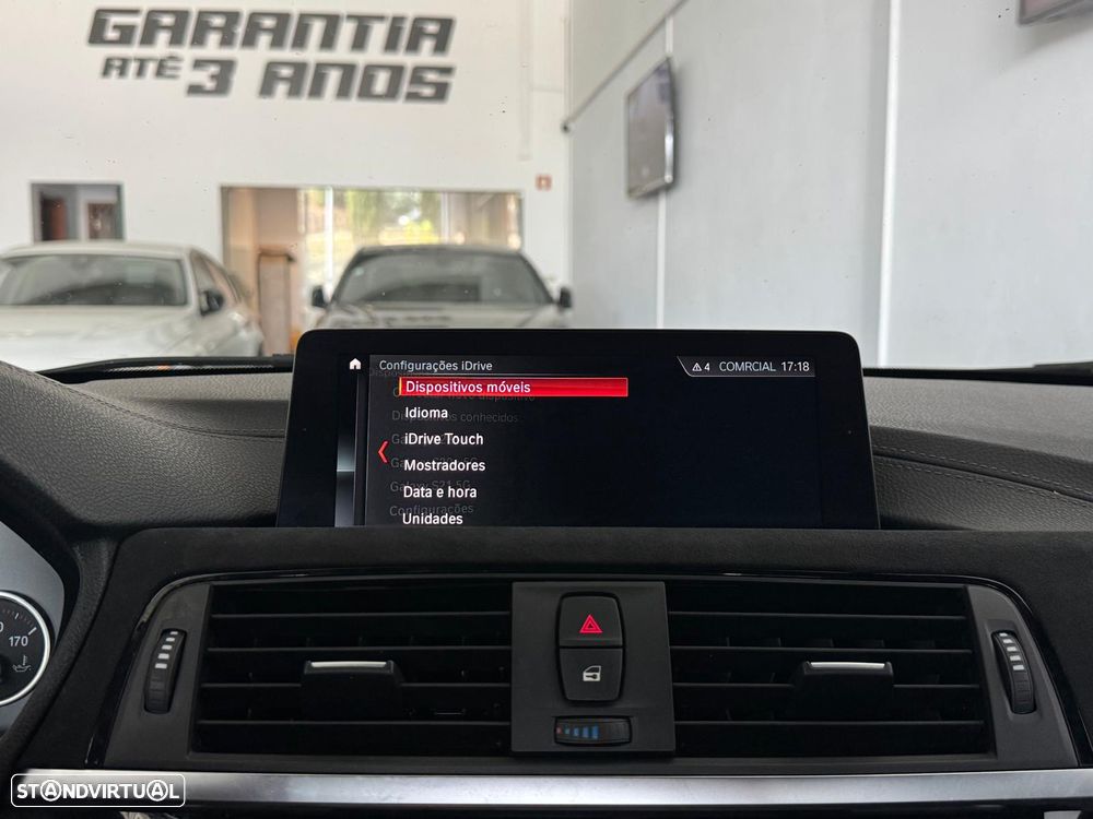 BMW 330 e iPerformance Pack M - 27