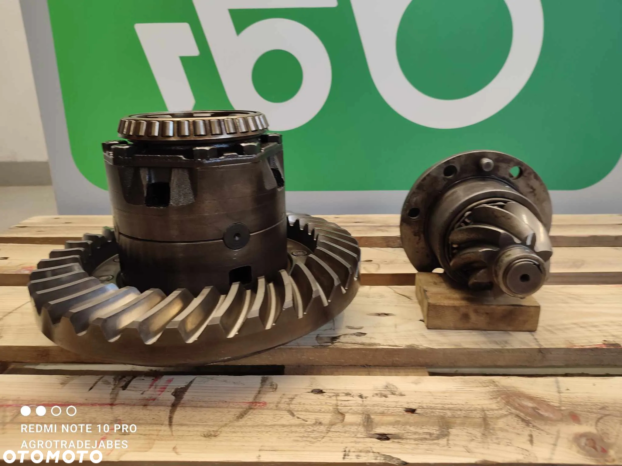 Mechanizm różnicowy Fermec 860 8x35 - 3