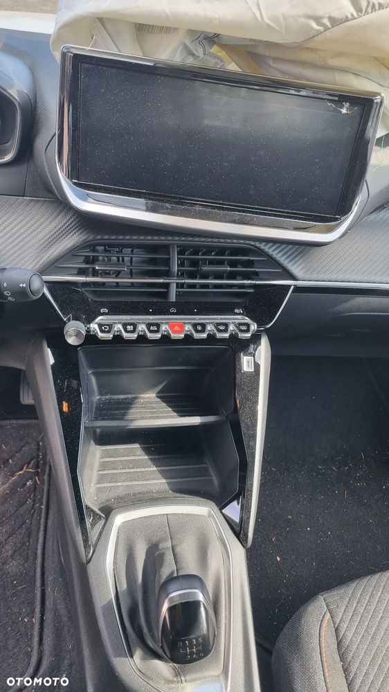 Peugeot 2008 PureTech 100 Style - 31