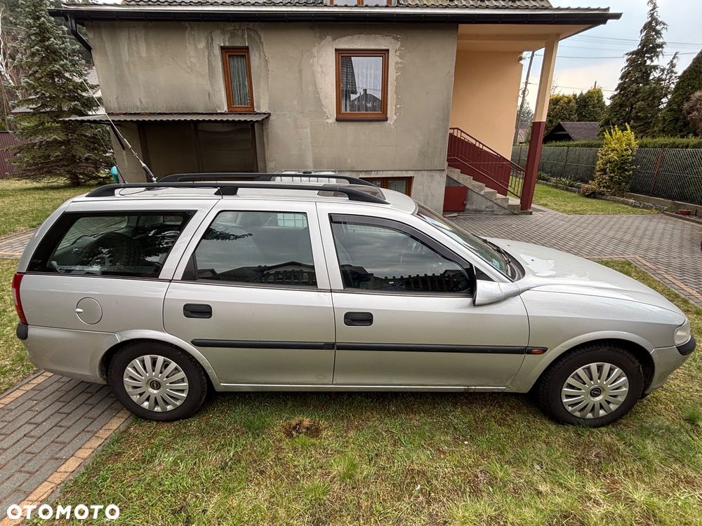 Opel Vectra 2.0 DI Komfort - 4