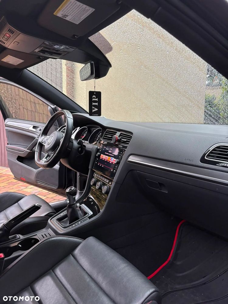 Volkswagen Golf GTI (BlueMotion Technology) Performance - 34