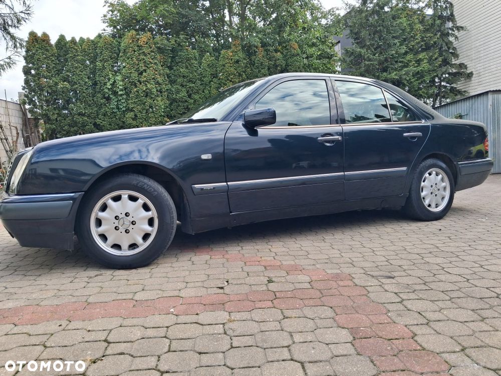Mercedes-Benz Klasa E - 6