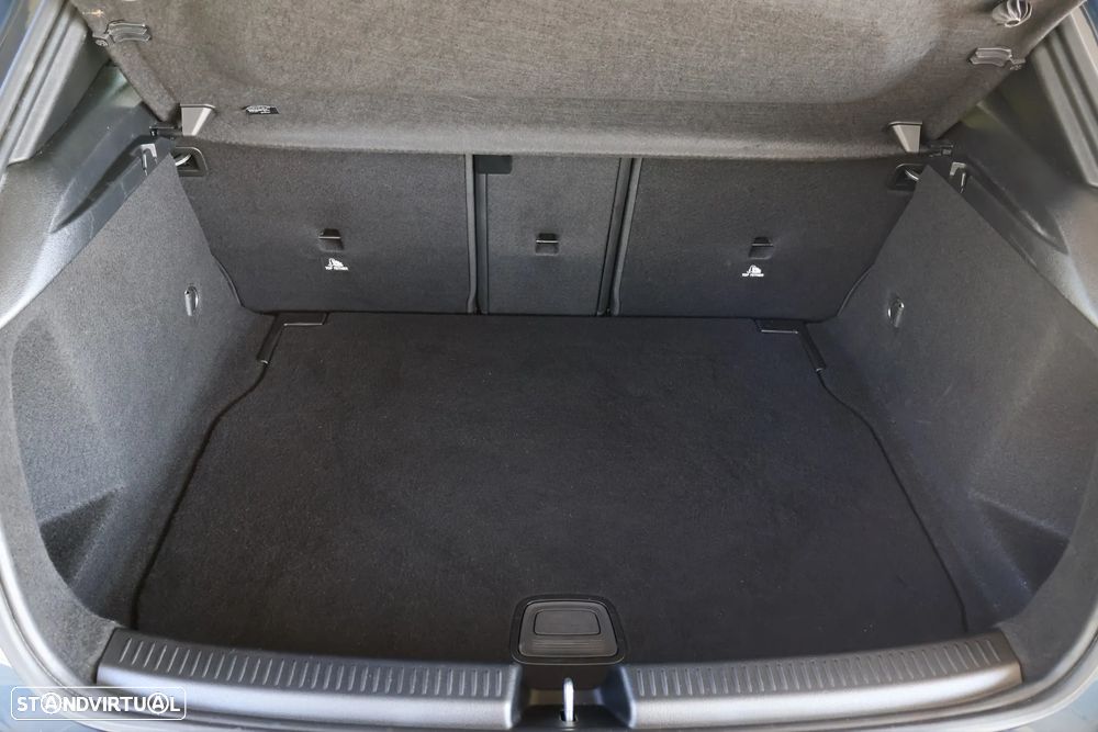 Mercedes-Benz A 180 d Style Plus Aut. — fotografia 17