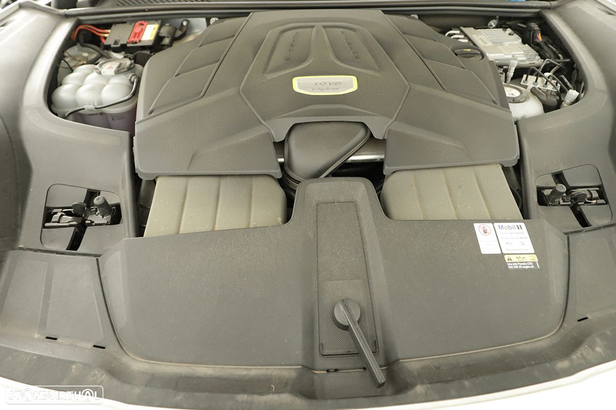 Porsche Cayenne Coupé E-Hybrid Zukunft - 37