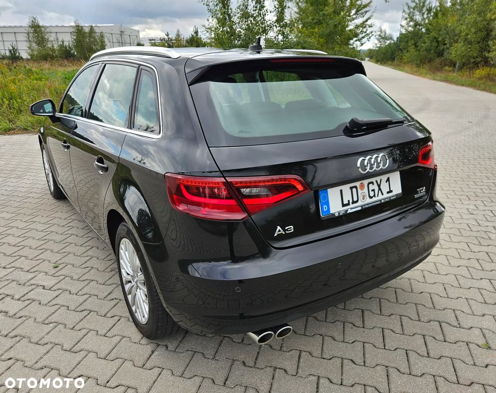 Audi A3 Sportback 2.0 TDI quattro Attraction - 19