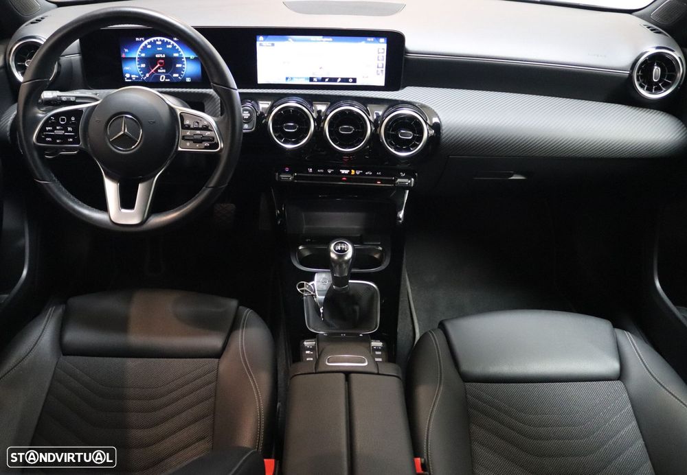 Mercedes-Benz A 180 d Style Plus - 29
