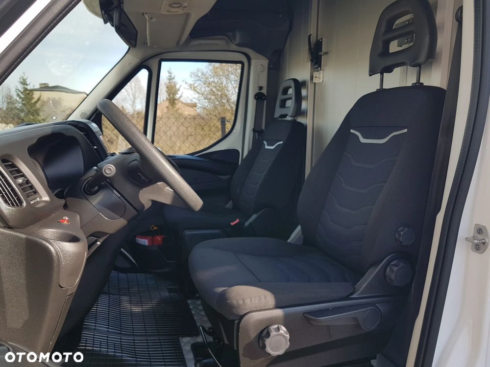 Iveco DAILY KONTENER NISKOPODŁOGOWY 4,43x2,23x2,42 SKLEP FOODTRUCK BAR KLIMA KONIOWÓZ KAMPER - 7