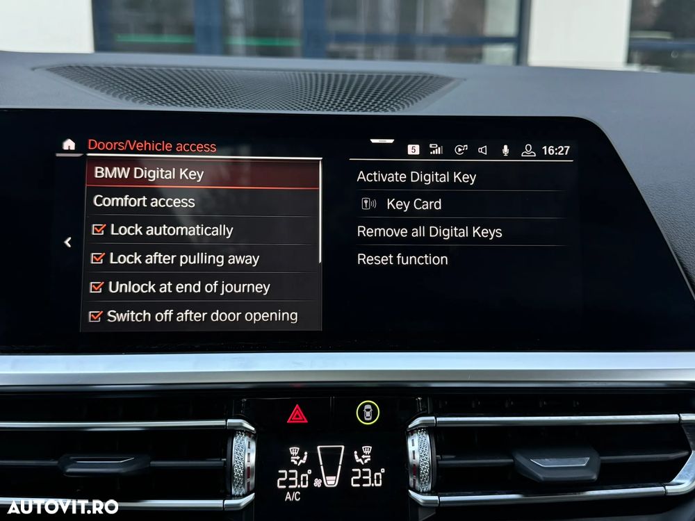 BMW Seria 3 330i AT M Sport - 37