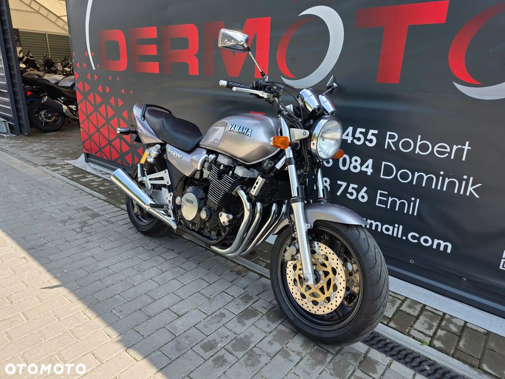 Yamaha XJR - 1