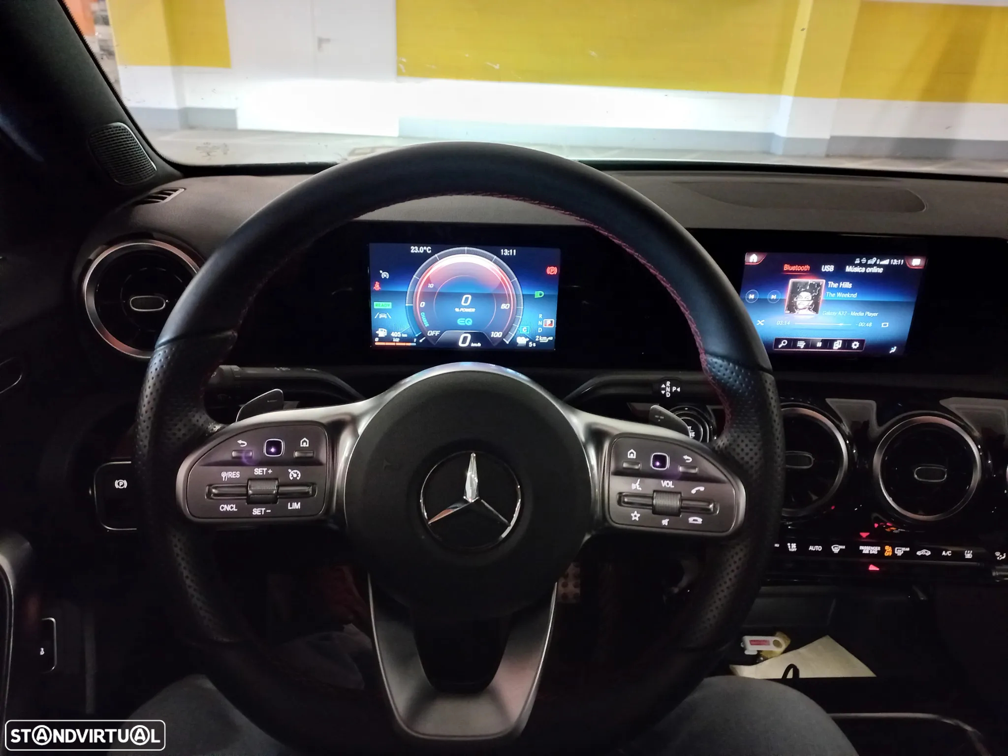 Mercedes-Benz A 250 Limousine e AMG Line - 20