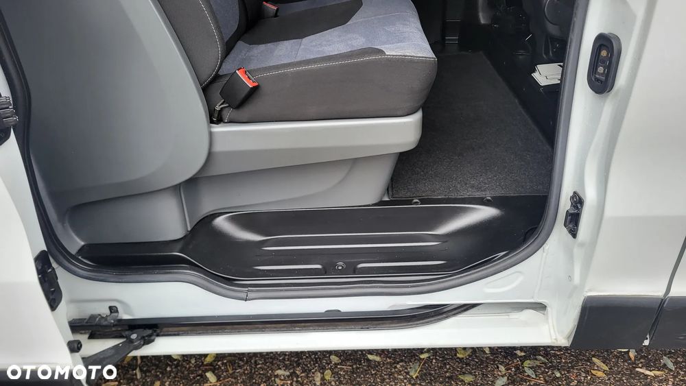 Opel Vivaro Long Brygadowka - 12