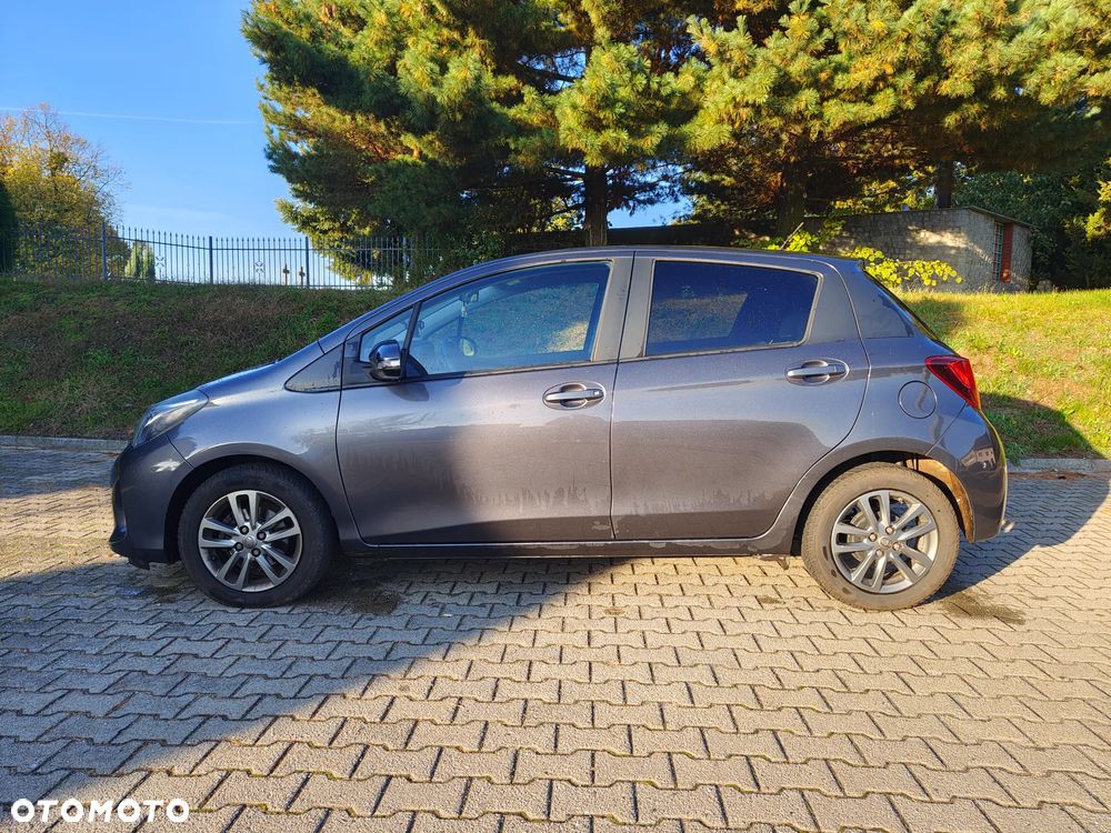Toyota Yaris - 4
