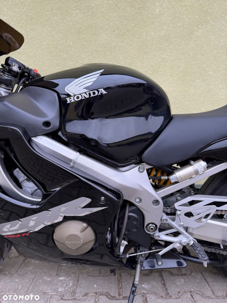 Honda CBR - 26